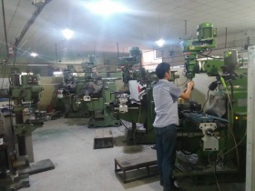 精焊機械科技數控銑床車間