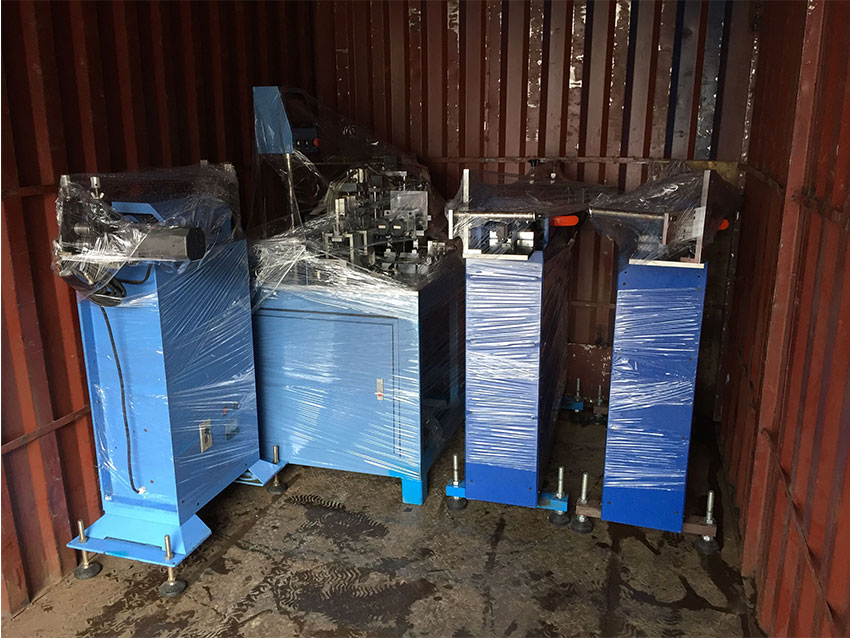 全自動(dòng)針式輸送帶鋼扣機(jī)