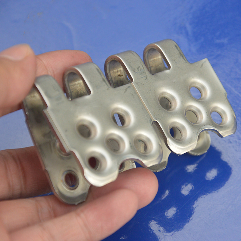 鉚釘輸送帶鋼扣，輸送帶狼牙扣，輸送帶針式鋼扣，輸送帶蝴蝶扣，鋼扣機