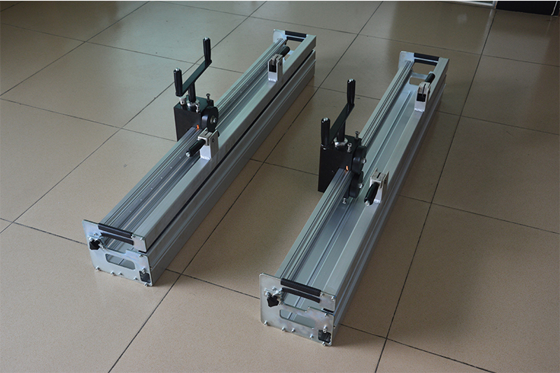 輸送帶鋼扣機，輸送帶滾輪式鋼扣機
